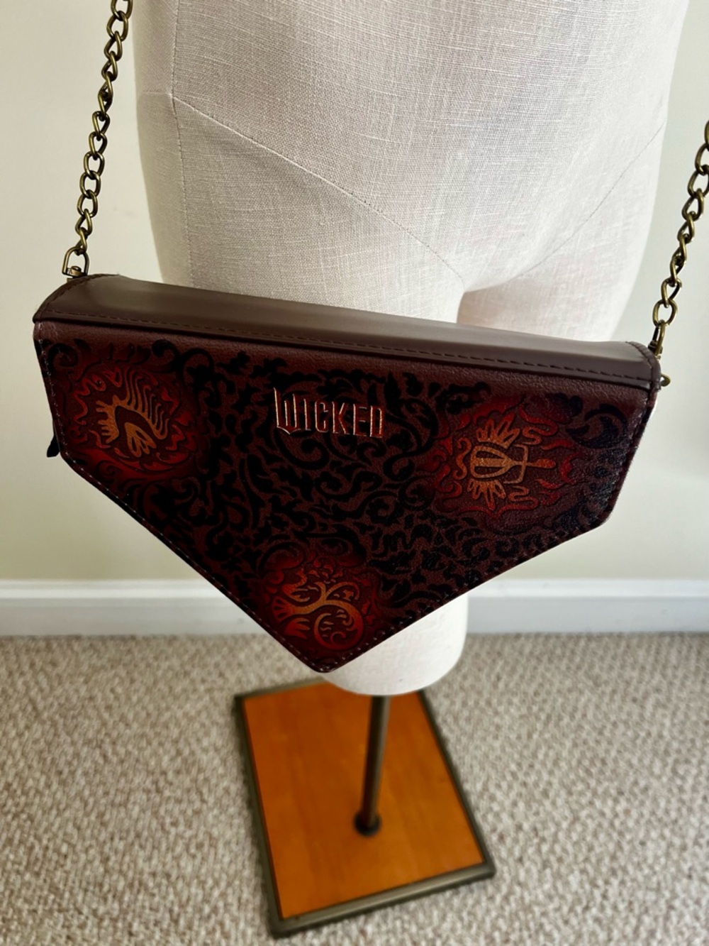 Spirit Halloween Wicked Triangle Shoulder Bag Chain Strap